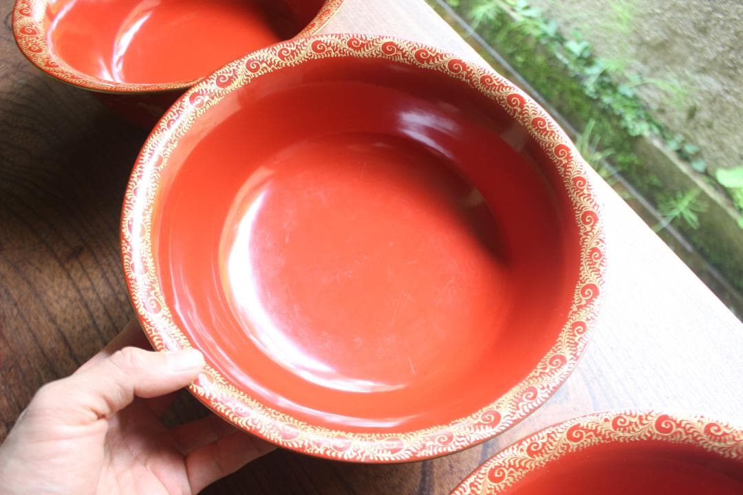 時代逸品！時代金縁朱漆に優美な葡萄唐草沈金の映える三つ組み大鉢（検輪島塗菓子鉢