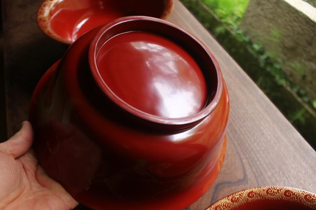 時代逸品！時代金縁朱漆に優美な葡萄唐草沈金の映える三つ組み大鉢（検輪島塗菓子鉢