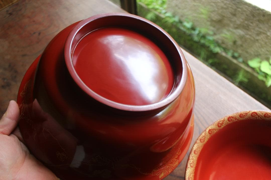 時代逸品！時代金縁朱漆に優美な葡萄唐草沈金の映える三つ組み大鉢（検輪島塗菓子鉢