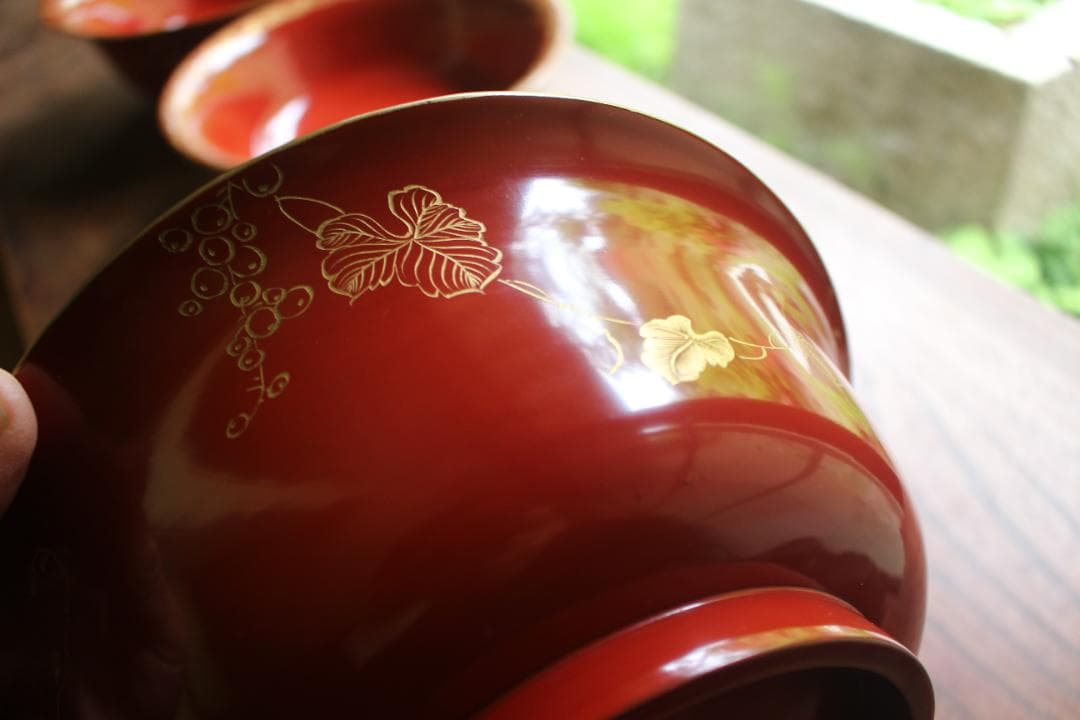 時代逸品！時代金縁朱漆に優美な葡萄唐草沈金の映える三つ組み大鉢（検輪島塗菓子鉢
