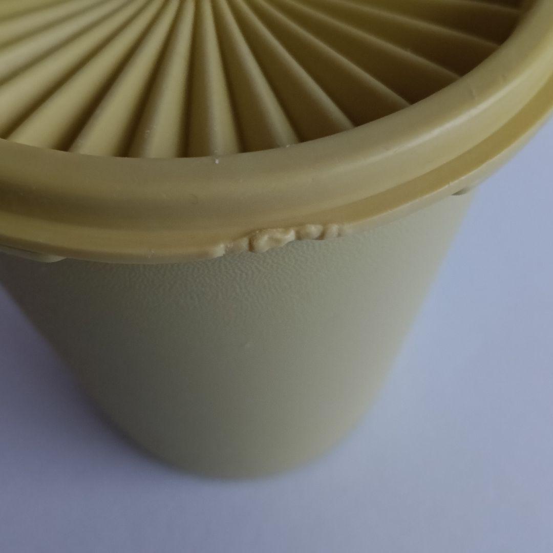 プラスチック保存容器セット（オレンジ・緑・黄色）タッパーウェア　琺瑯　レトロ