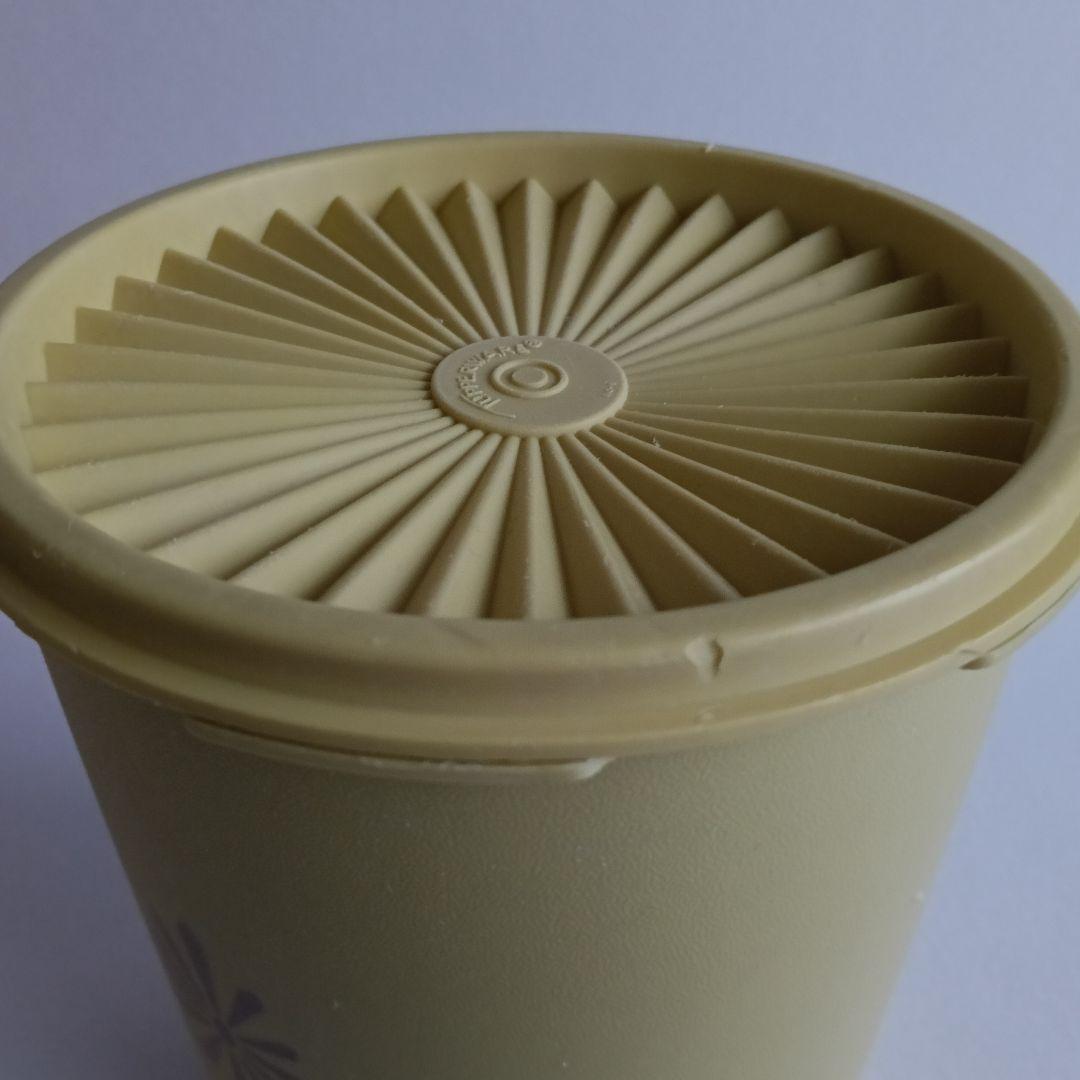 プラスチック保存容器セット（オレンジ・緑・黄色）タッパーウェア　琺瑯　レトロ