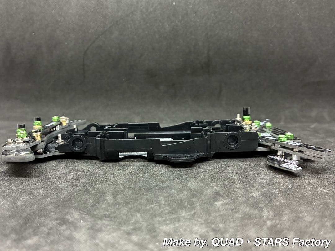 【ミニ四駆・ME用】2軸ATピボット＋1.5mm段下げ3mm厚＋1軸リヤアンカー