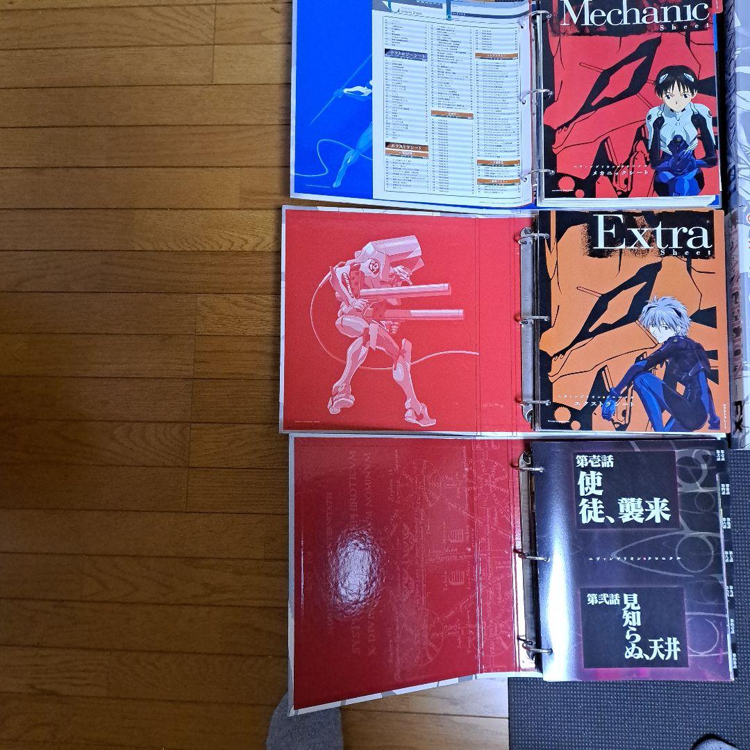 週刊エヴァンゲリオンCHRONICLE全５巻+綾波レイフィギュア、クリアファイル