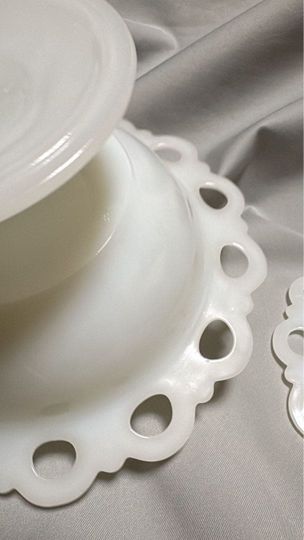 FireKing ミルクガラス レースエッジコンポートセット