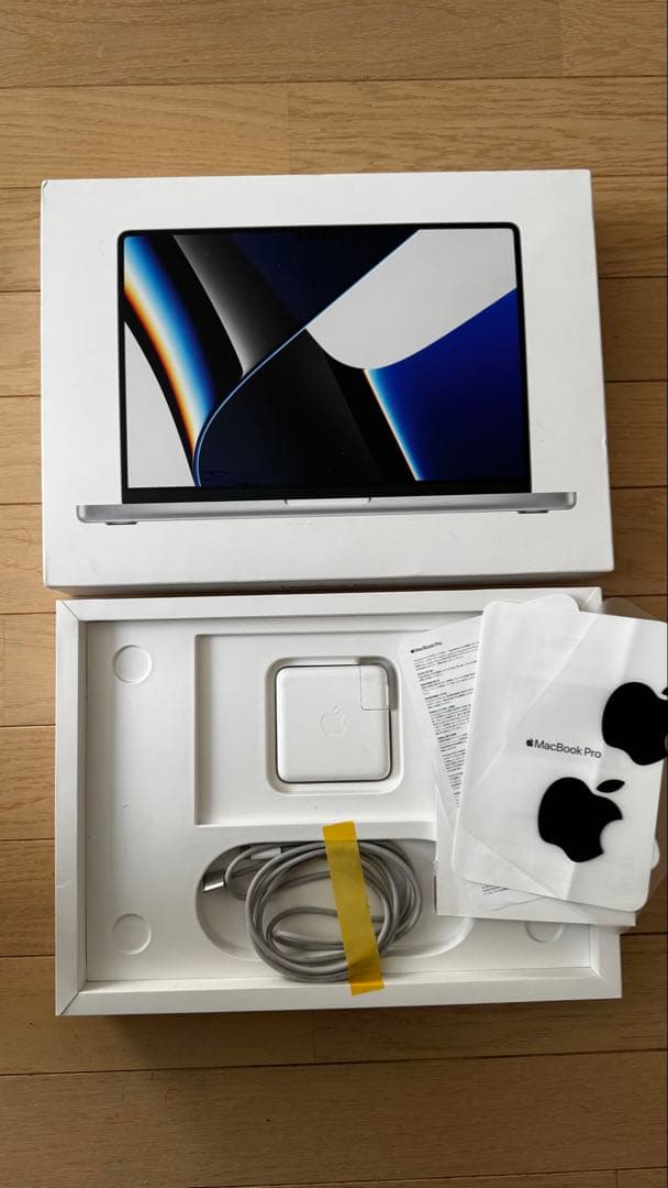 MacBook Pro M1 Pro 14 2021シルバー