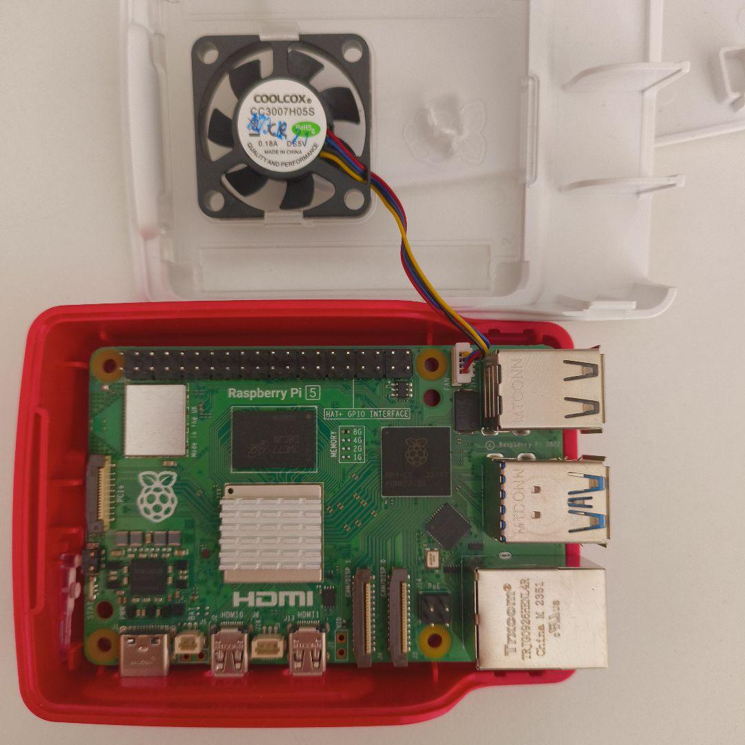 Raspberry Pi 5 8GB + 公式ケース