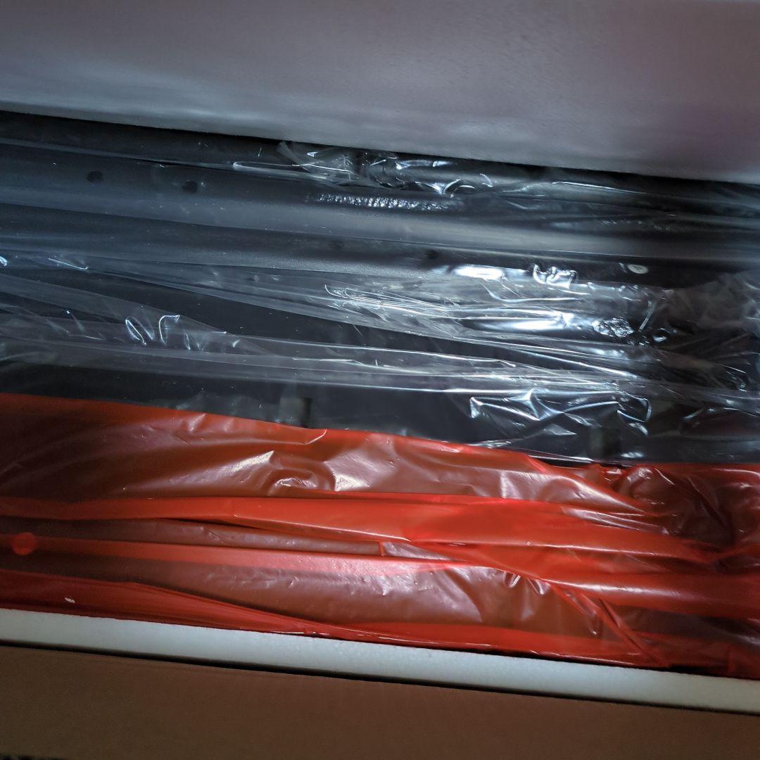 【新品！】ベッドフレーム　シングル　黒　宮棚　2口コンセント　パイプベッド