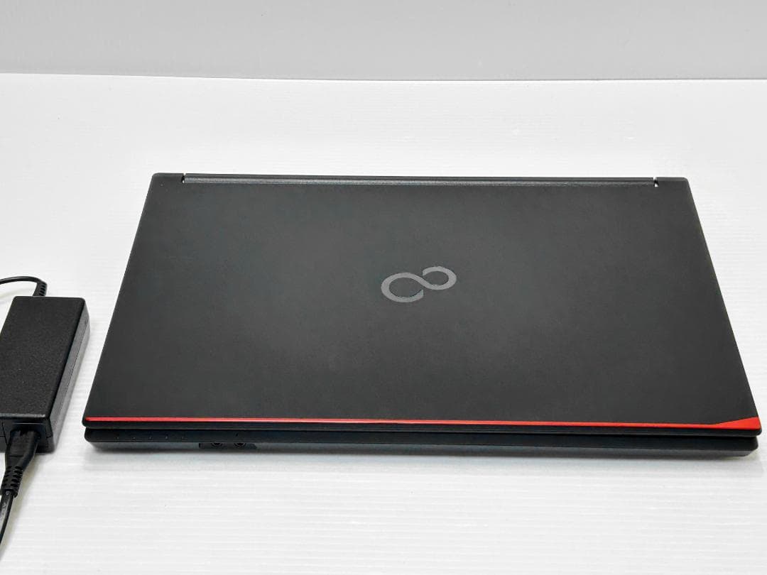 第8世代Core i5 LIFEBOOK A579/B 8G 500G DVD
