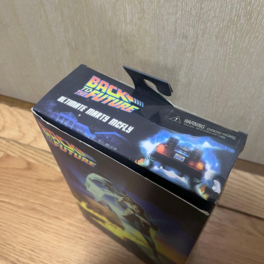バックトゥザフューチャー マーティー マクフライ フィギュア　NECA