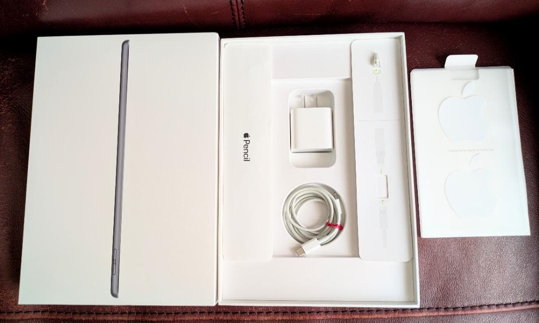 ipad本体 第9世代　256GB スペースグレイ　美品　箱有り　キーボード付き