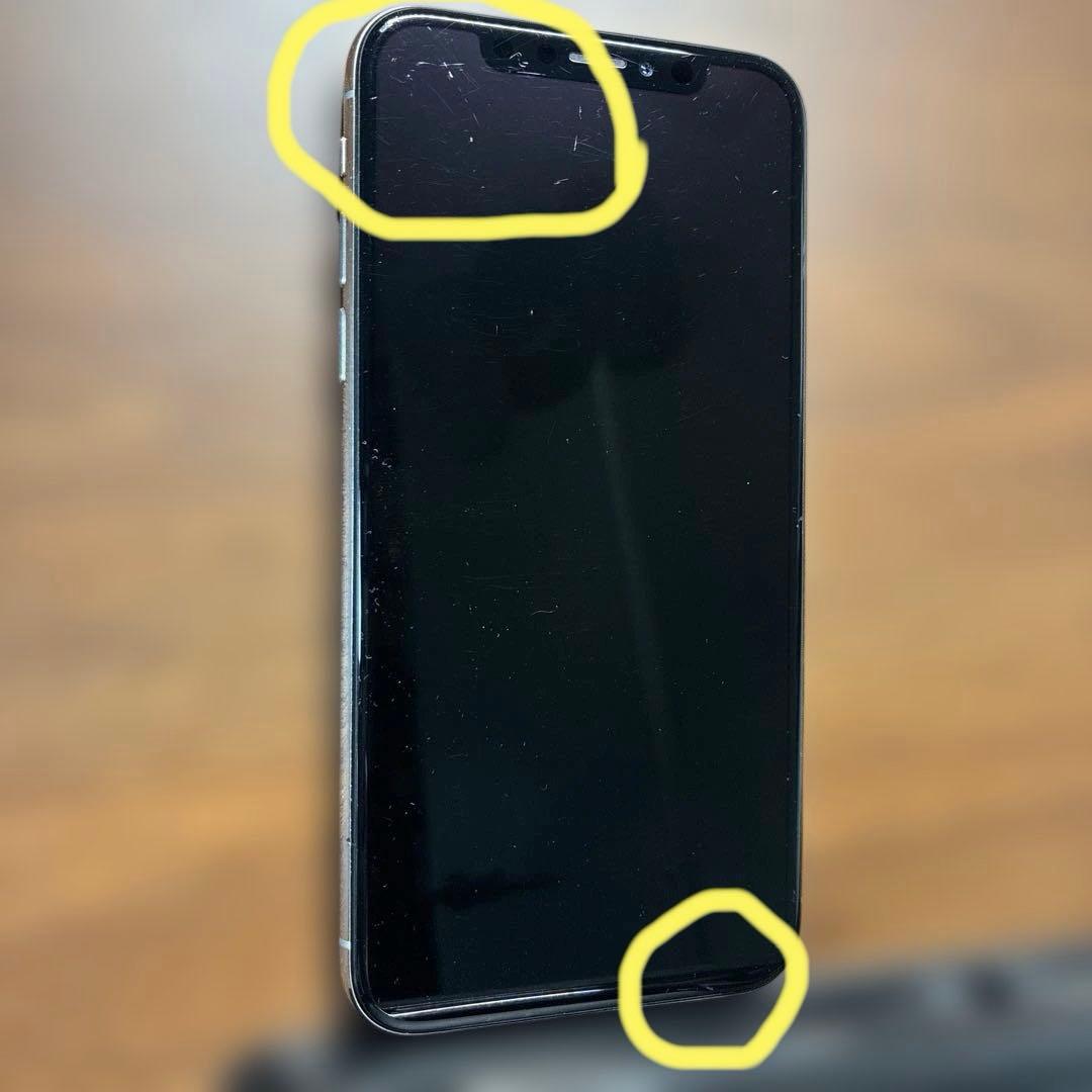 も*太様 iPhone XS 256GB シルバー 本体 SIMフリー