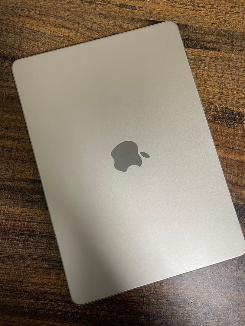 ほぼ新品MacBookAir M3 13インチ- 2025年1月購入