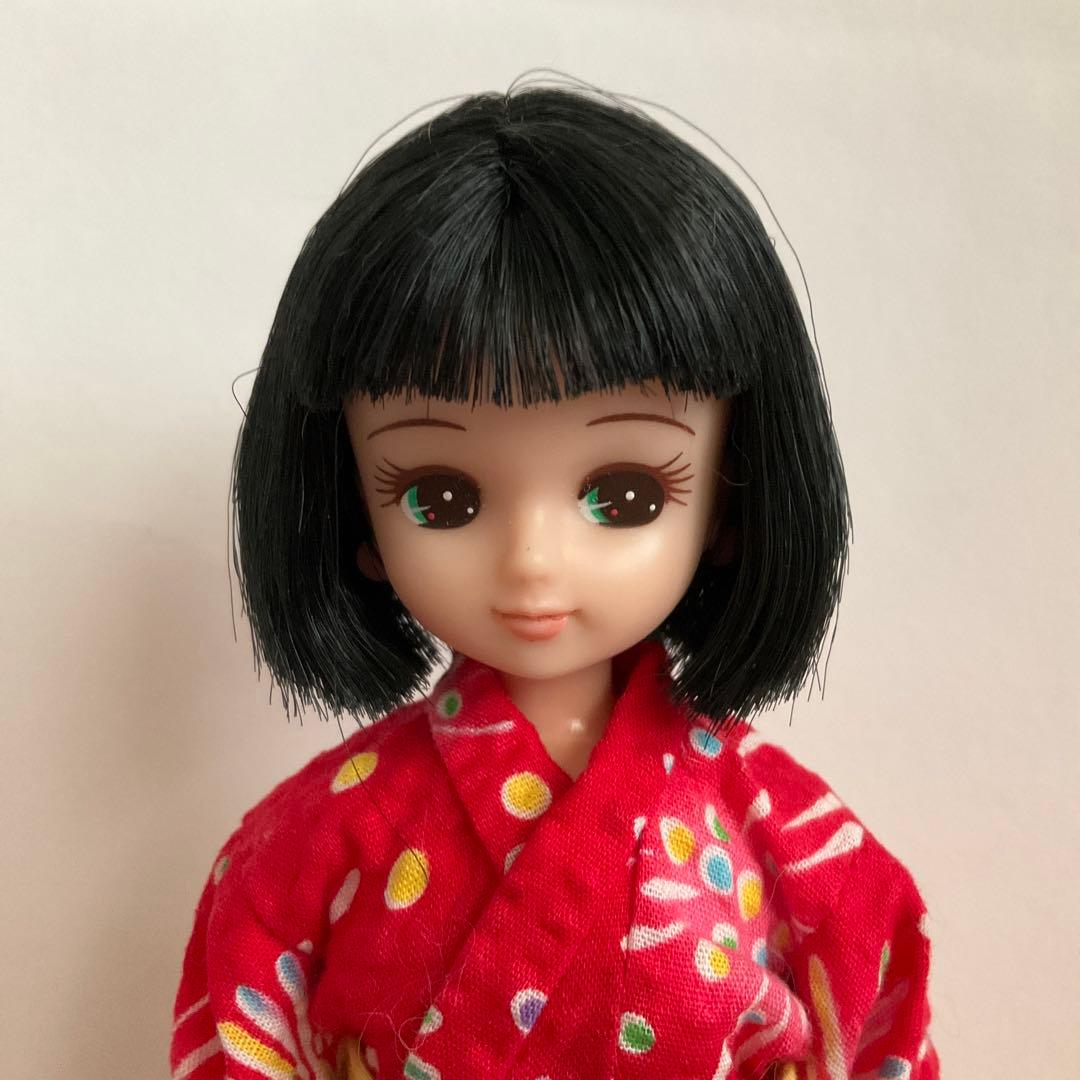 リカちゃん　キャッスル限定　黒髪おかっぱ