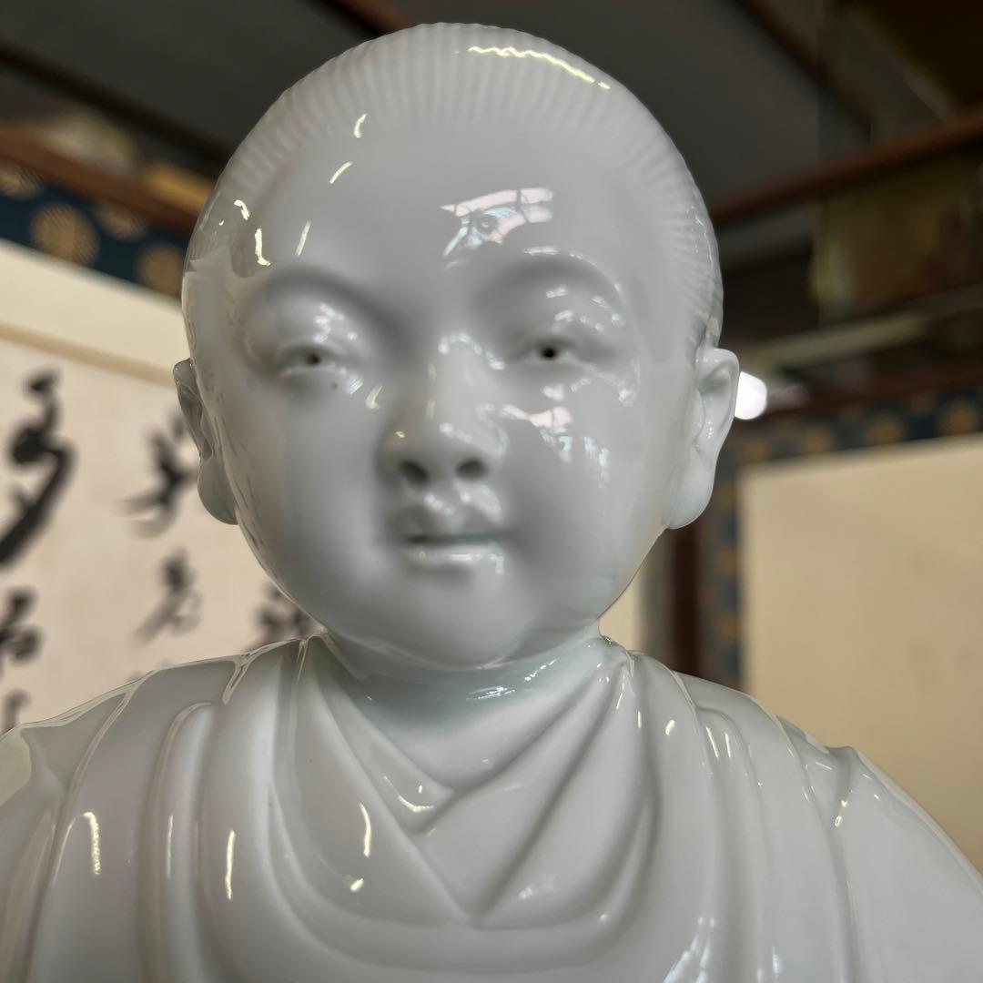 有田焼　白磁　本岡宗山作　弘法大師像？