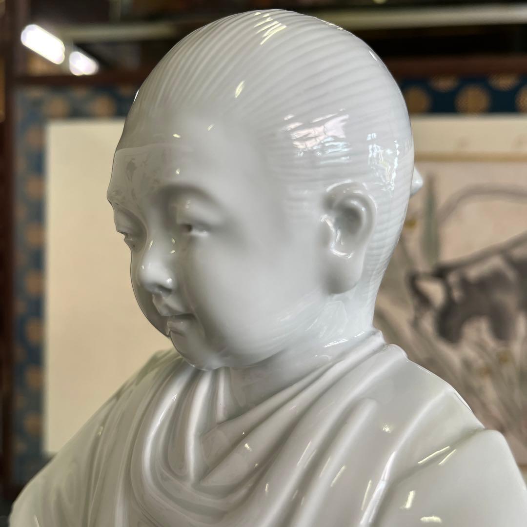 有田焼　白磁　本岡宗山作　弘法大師像？