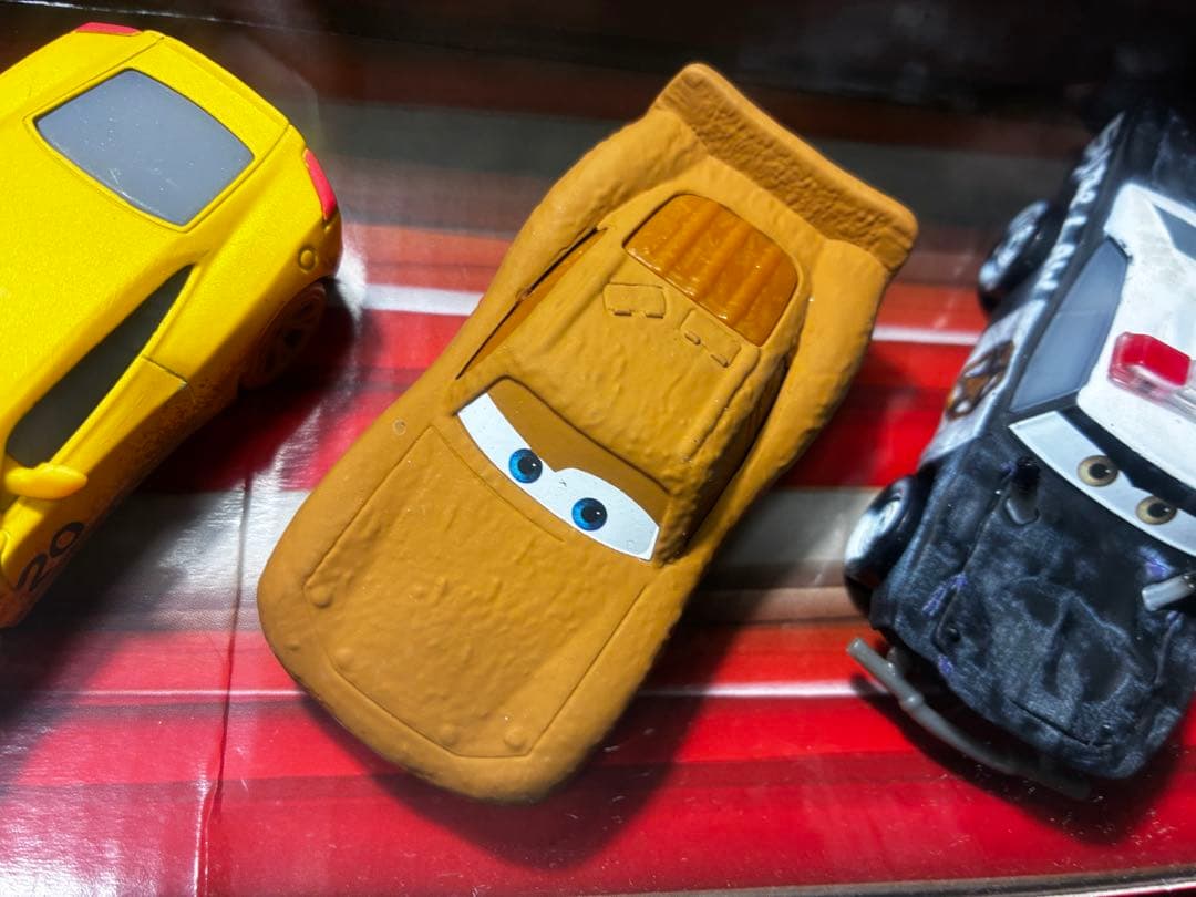 T-born ティーボーン　マックィーン　マックイーン　カーズ ミニカー