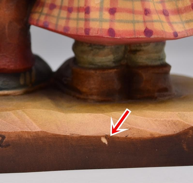 手をつなぐ二人　アンリ　ANRI　限定品　木彫り人形　イタリア　高さ20ｃｍ