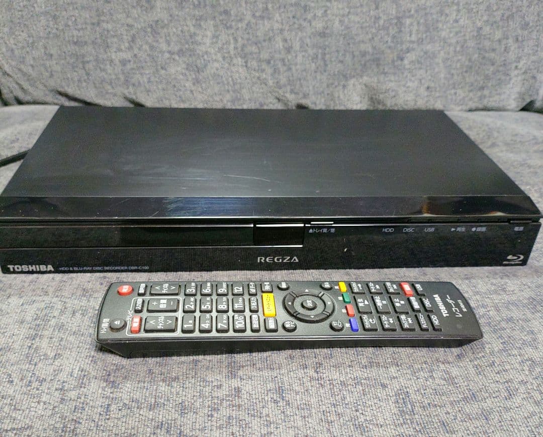 東芝　ブルーレイレコーダー　DBR-C100　レグザ