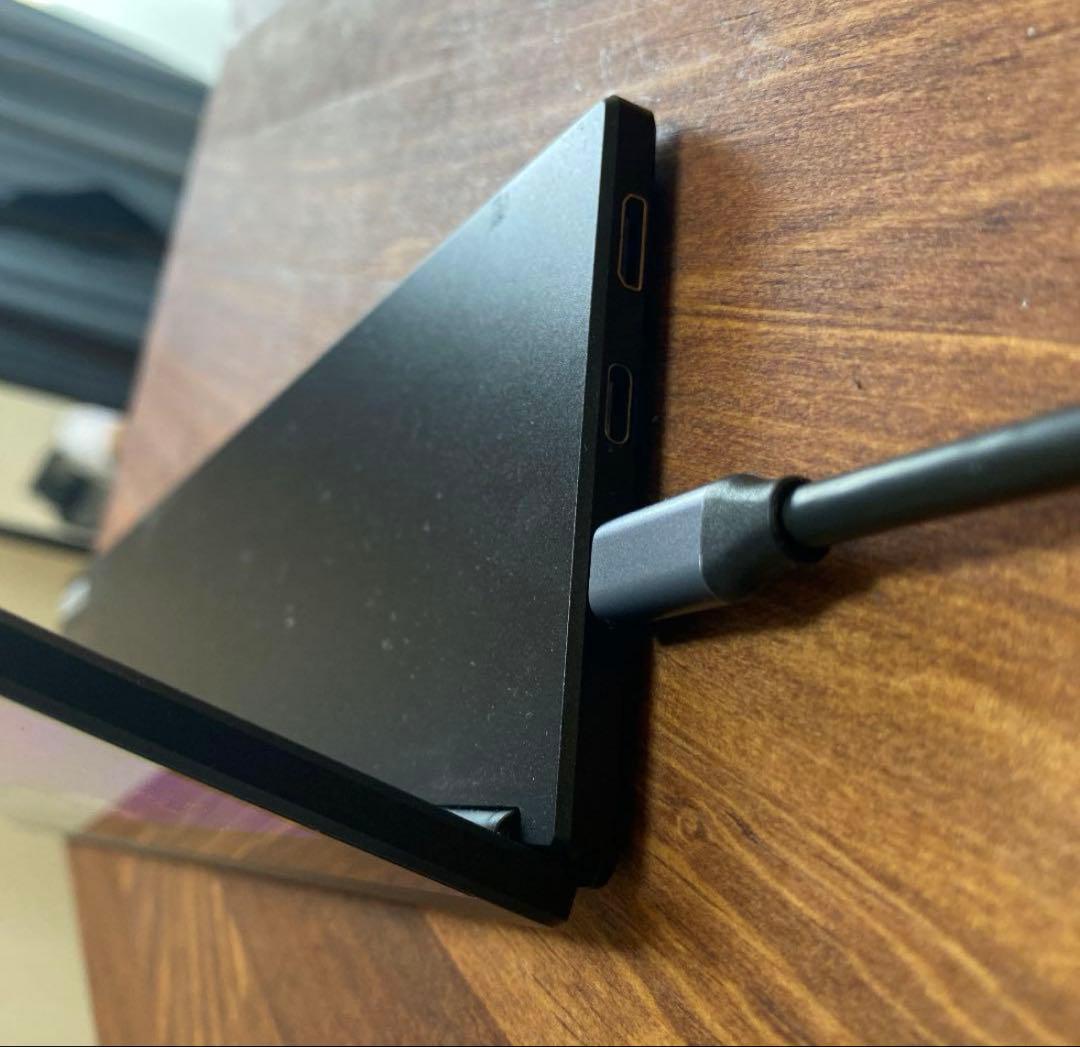 モバイルモニター　4k