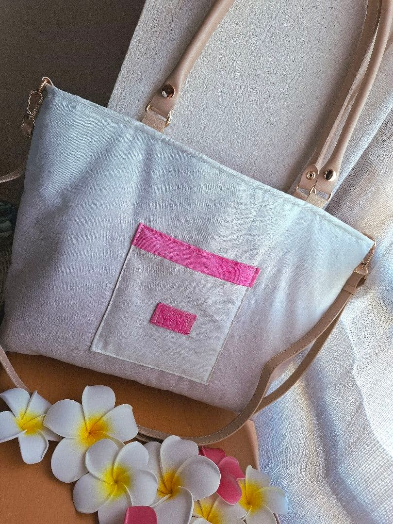 専用です。ハワイアンキルト　バッグ　2WAYファスナー　ピンク　革タグチャーム