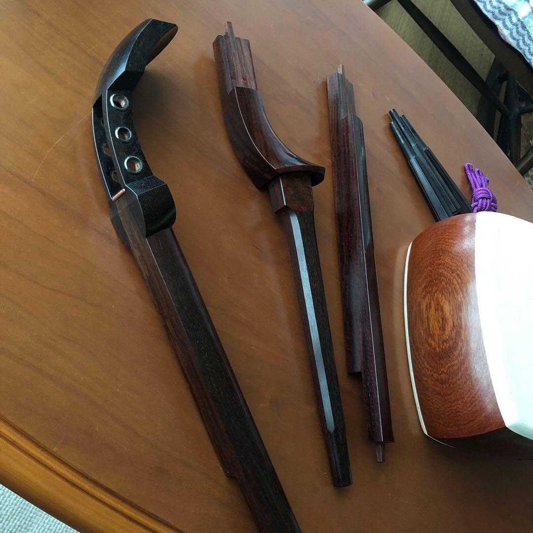 紅木三味線　金細　綾杉胴