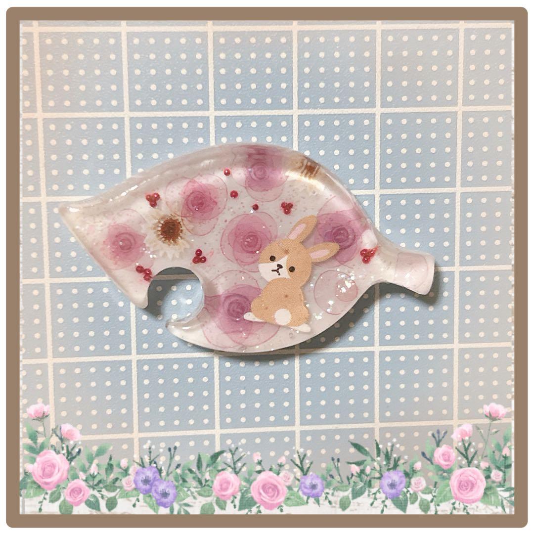 No 40❣️可愛い薔薇とうさぎのレジンヘアゴム❣️٩(๑❛ᴗ❛๑)۶❣️