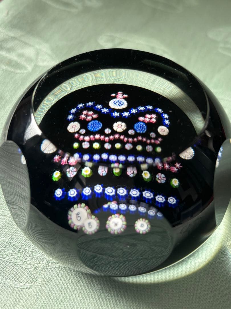 ケイスネス　ペーパーウェイト　美品