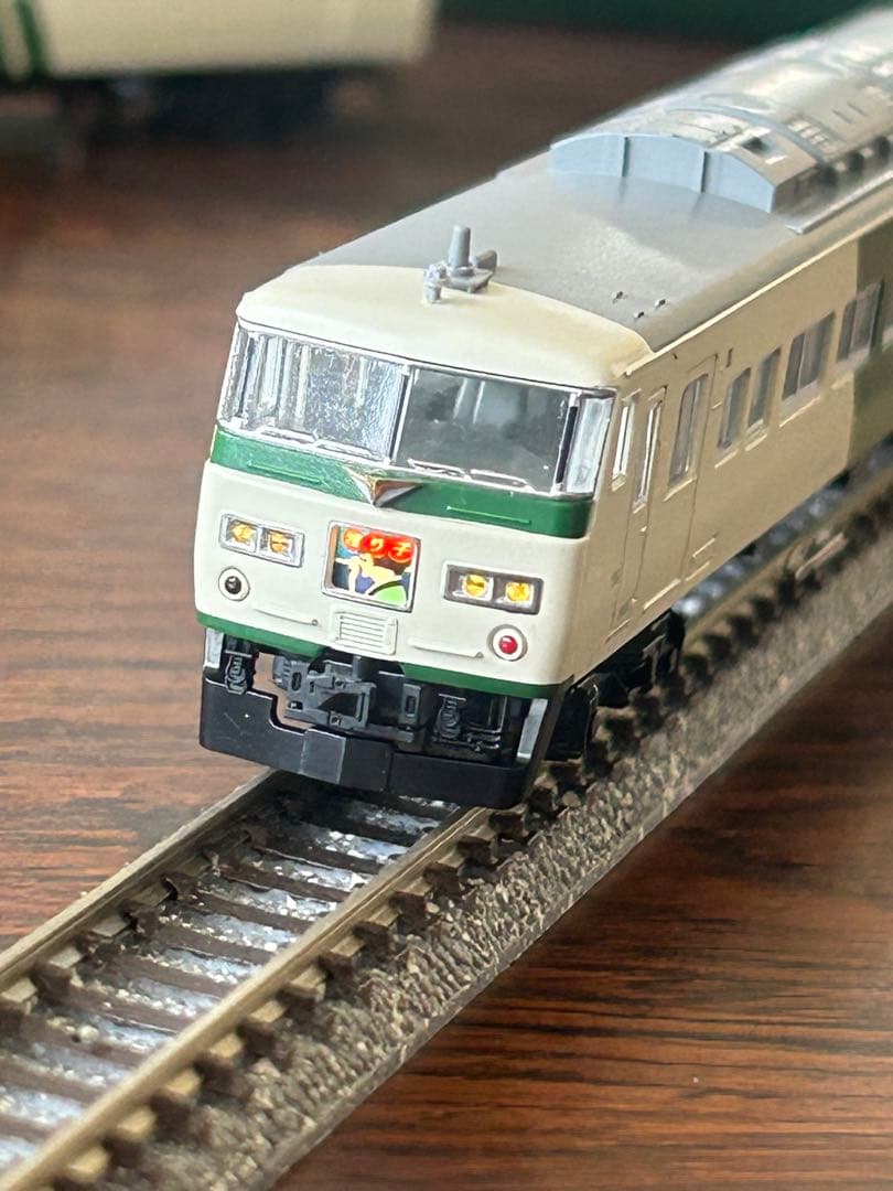 KATO 185系A8編成リバイバル踊り子色 8両基本セットおまけ付き