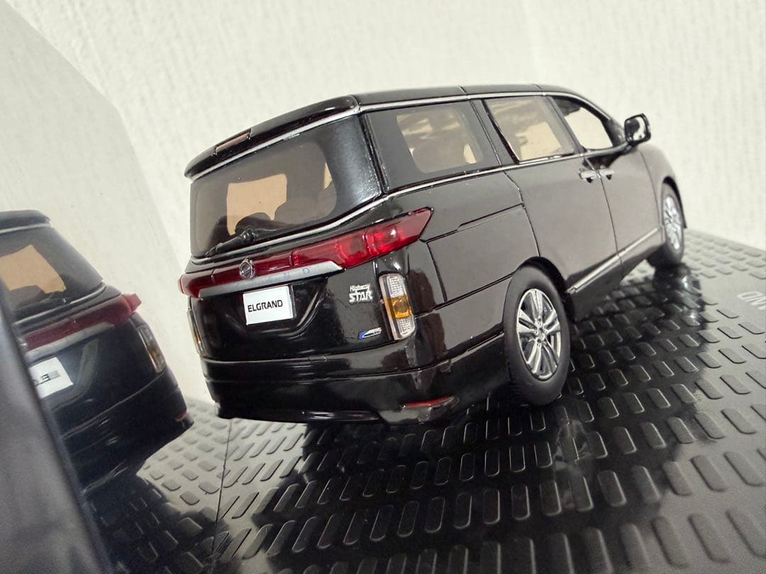 日産モデルカーコレクション 日産 ELGRAND エルグランド