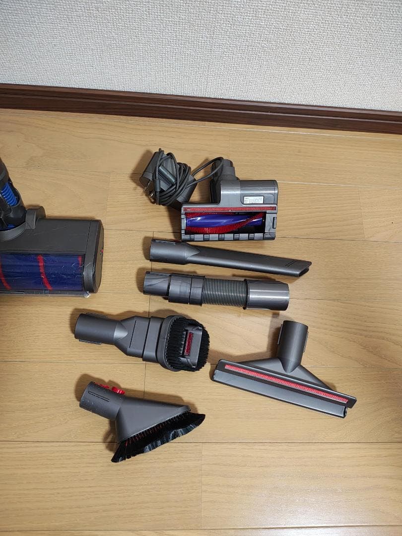 ダイソン★コードレス掃除機★V7★ＳV11★バッテリーの状態良好★1