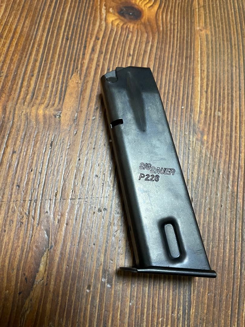 タナカ　SIG P226 Evolution 2 モデルガン　値下げ可能