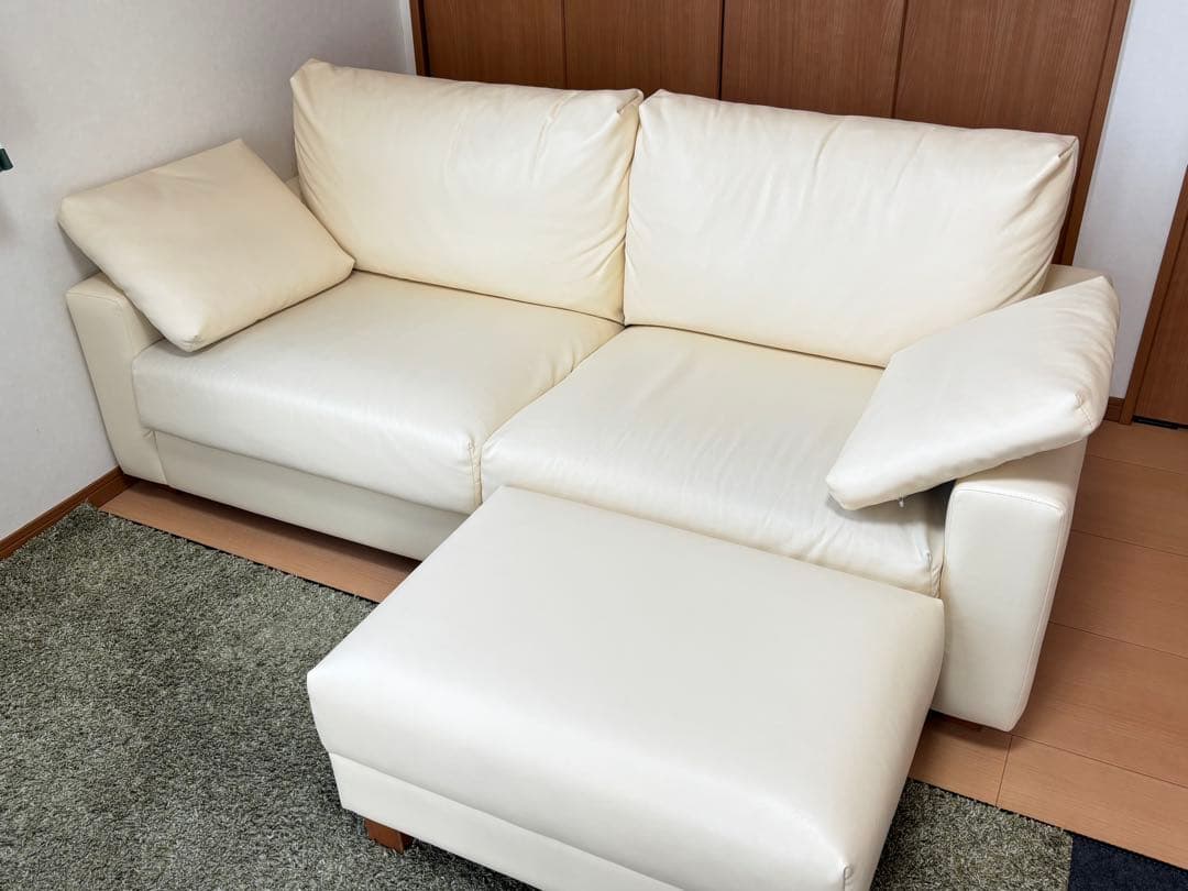 NOYES NewSugar Standard 3人掛けソファ オットマン付