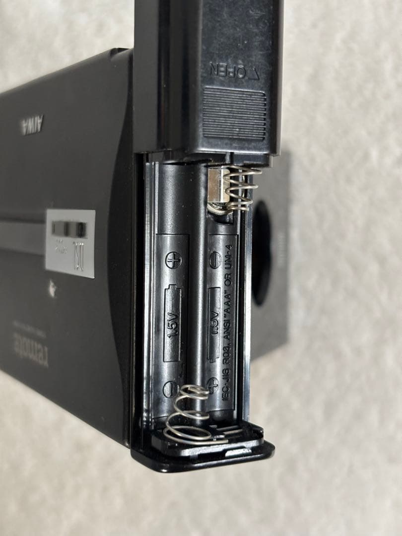 動作品　 AIWA remote HS-PL35 カセットプレイヤー