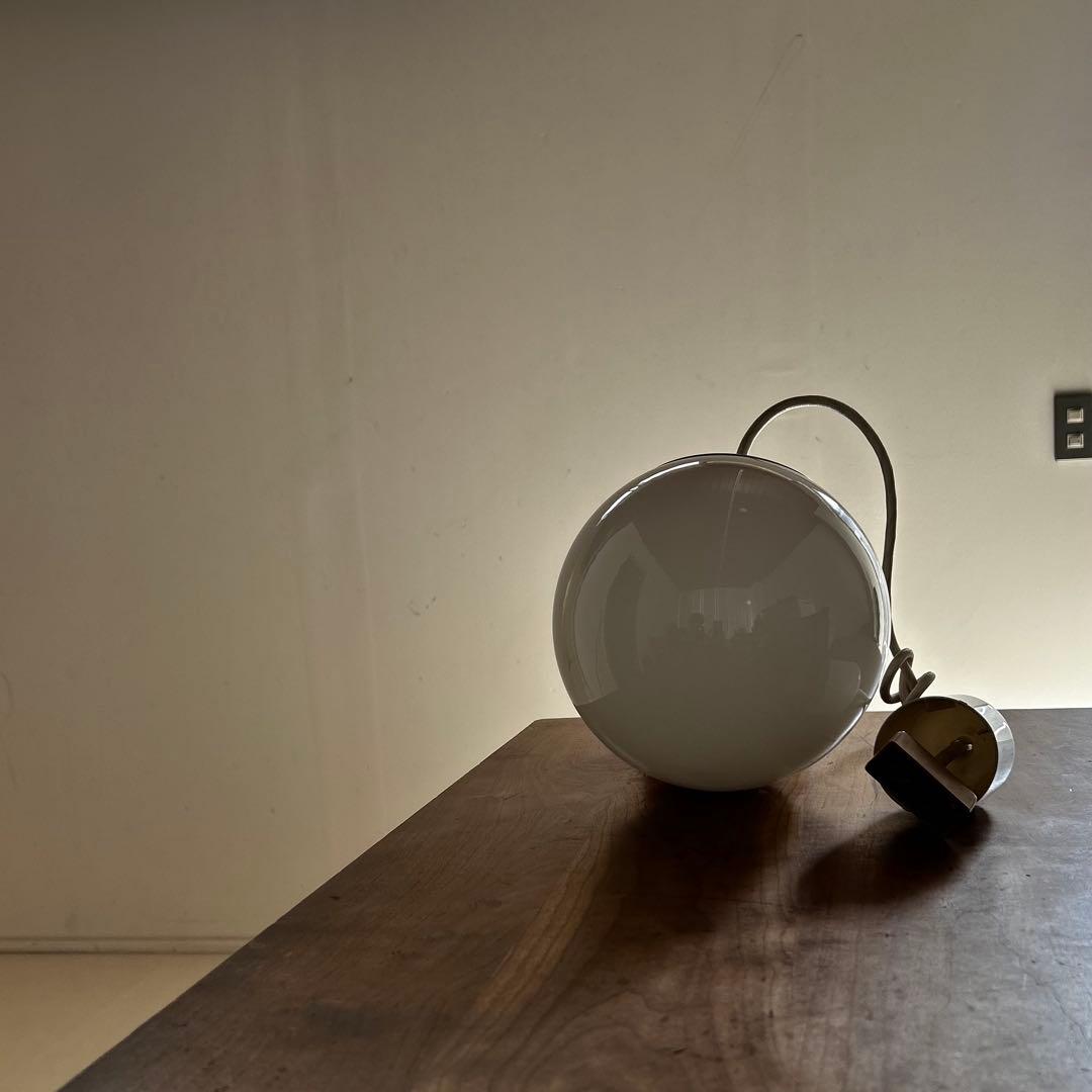 ヴィンテージ 乳白 ガラス ライト 球形 東芝 昭和レトロ ペンダントライト