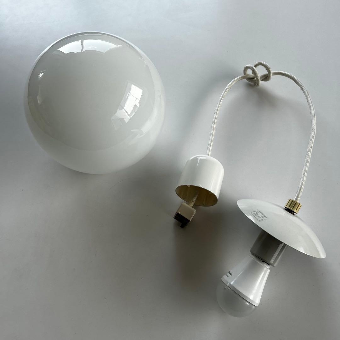 ヴィンテージ 乳白 ガラス ライト 球形 東芝 昭和レトロ ペンダントライト