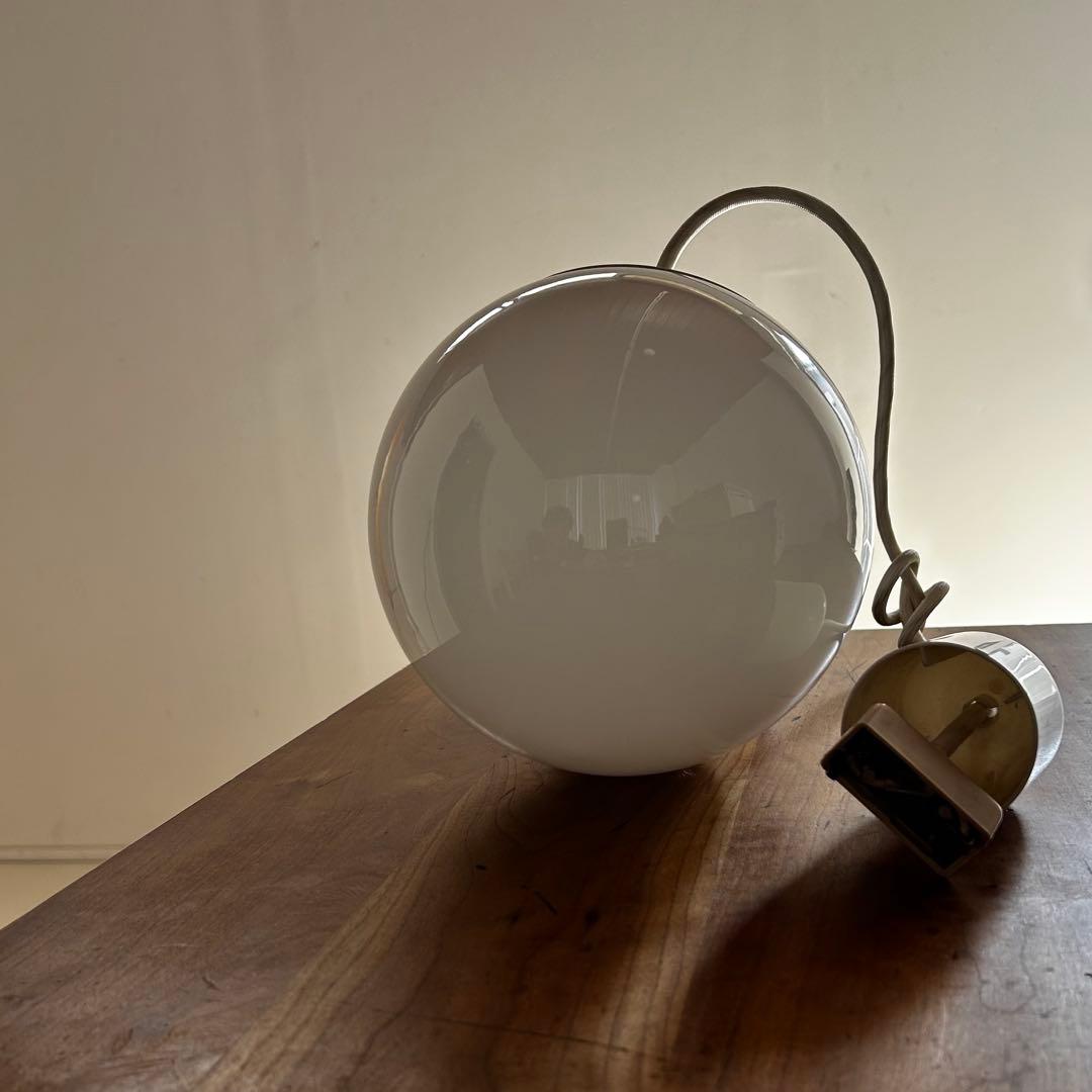 ヴィンテージ 乳白 ガラス ライト 球形 東芝 昭和レトロ ペンダントライト