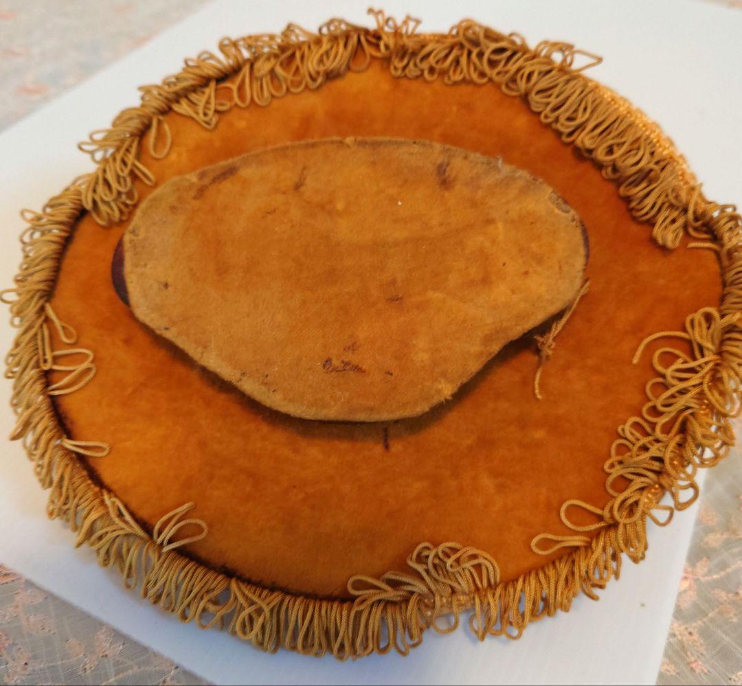 ブロンズ製 眠る天使付きクッション アンティーク イギリス