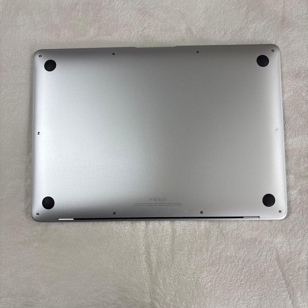 【美品】macbook Air M1 2020 13インチ 8GB/256GB