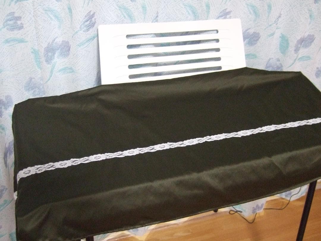 CASIO LK-215 電子ピアノ・キーボード 光ナビ 付属品多数　【送料込】