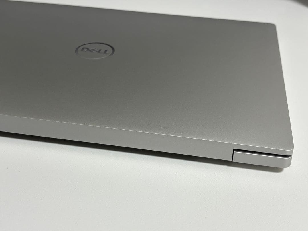 【美品】DELL XPS 13 9350