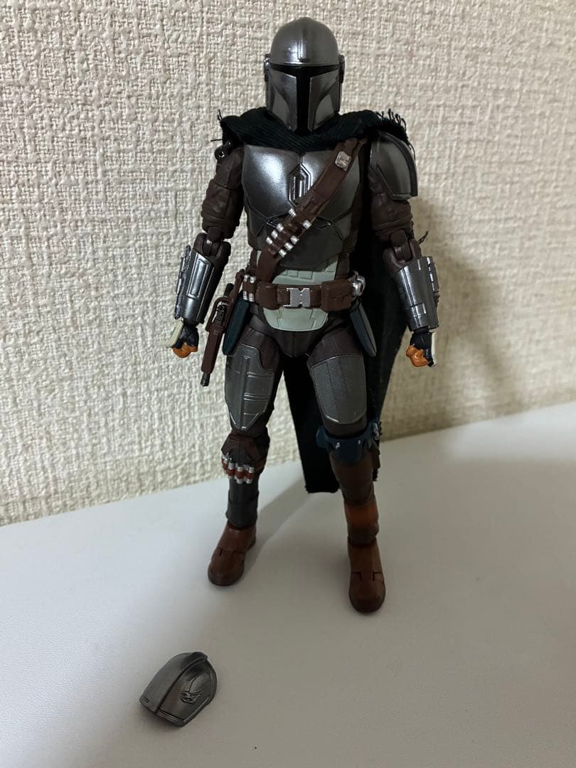 S.H.フィギュアーツ ザ・マンダロリアン(ディン・ジャリン) 破損あり