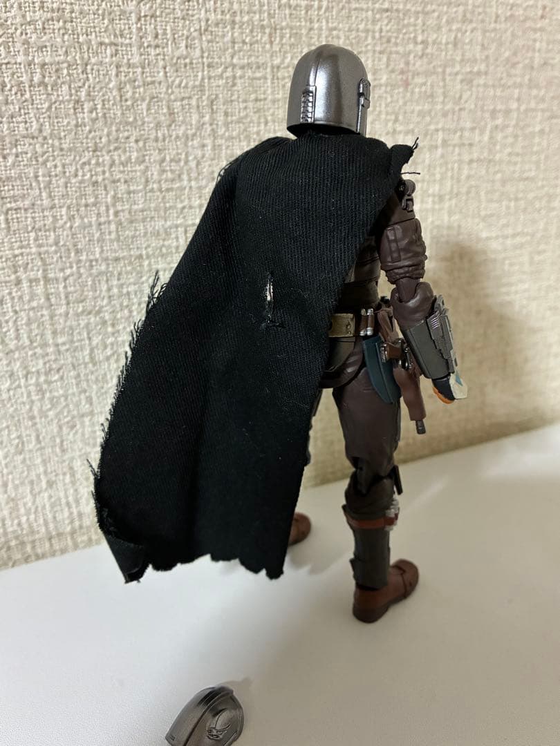 S.H.フィギュアーツ ザ・マンダロリアン(ディン・ジャリン) 破損あり