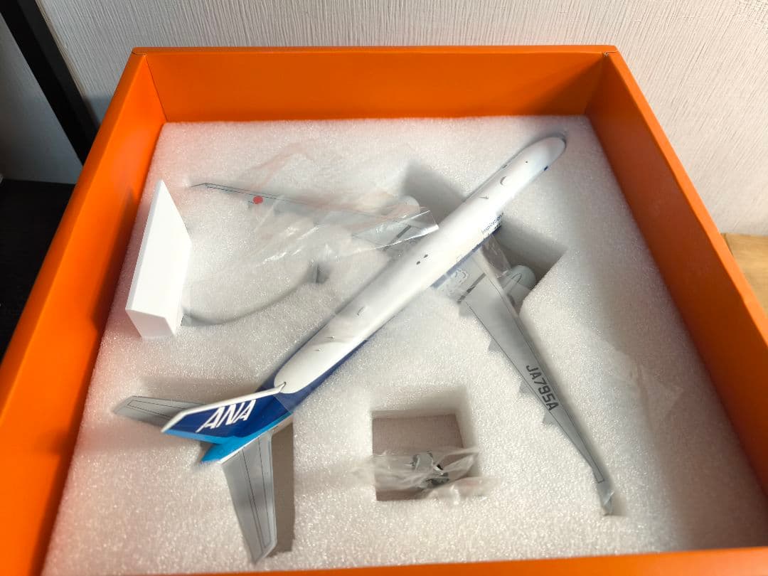 小難あり　JCwings 1/200 ANA B777-300ER JA795A