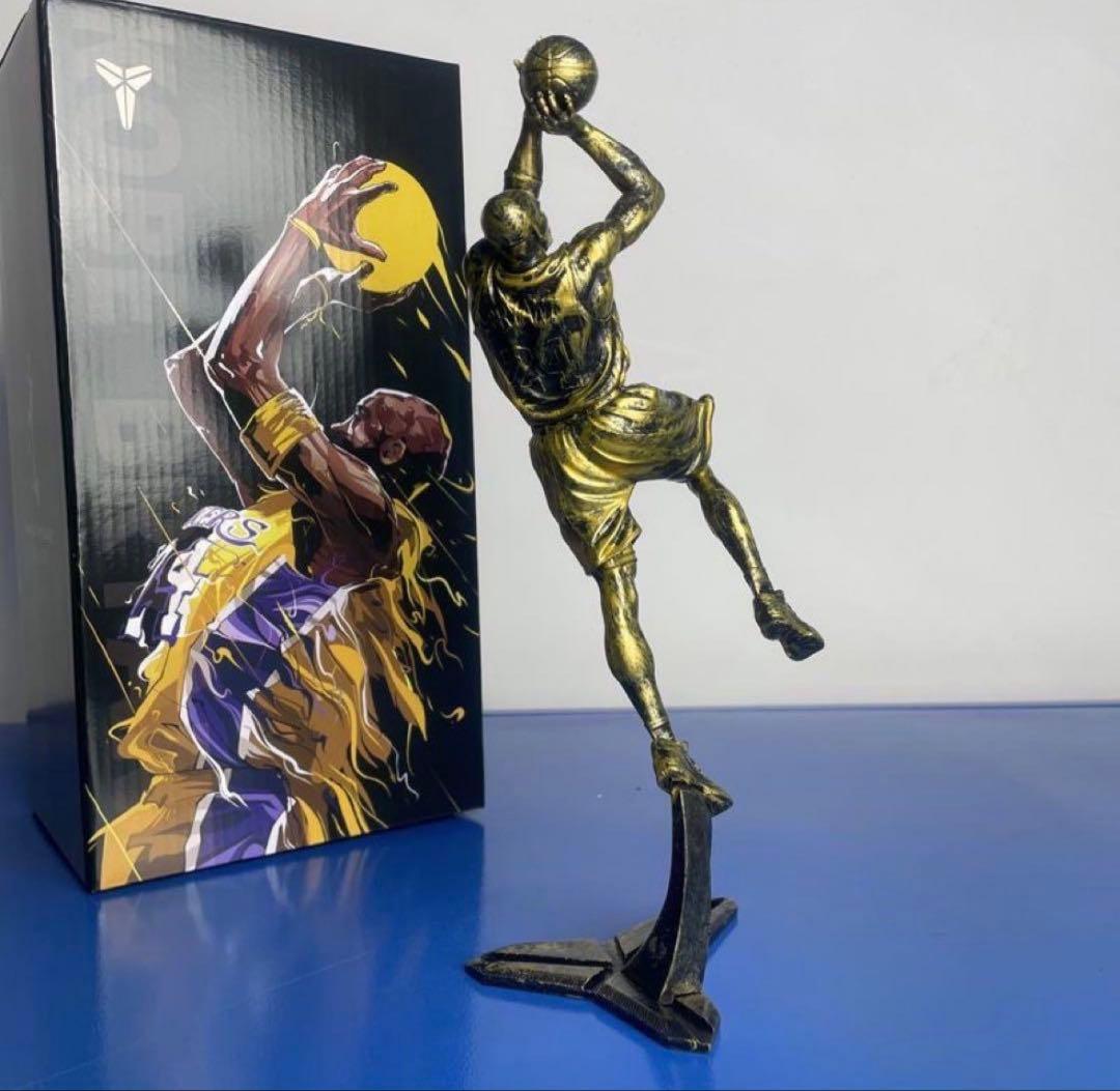 コービー・ブライアント　フィギュア　NBA 26センチ