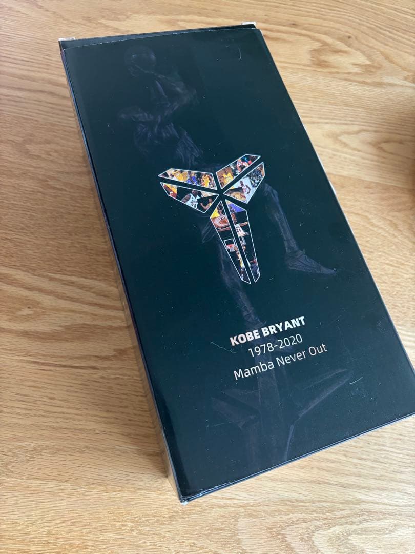 コービー・ブライアント　フィギュア　NBA 26センチ