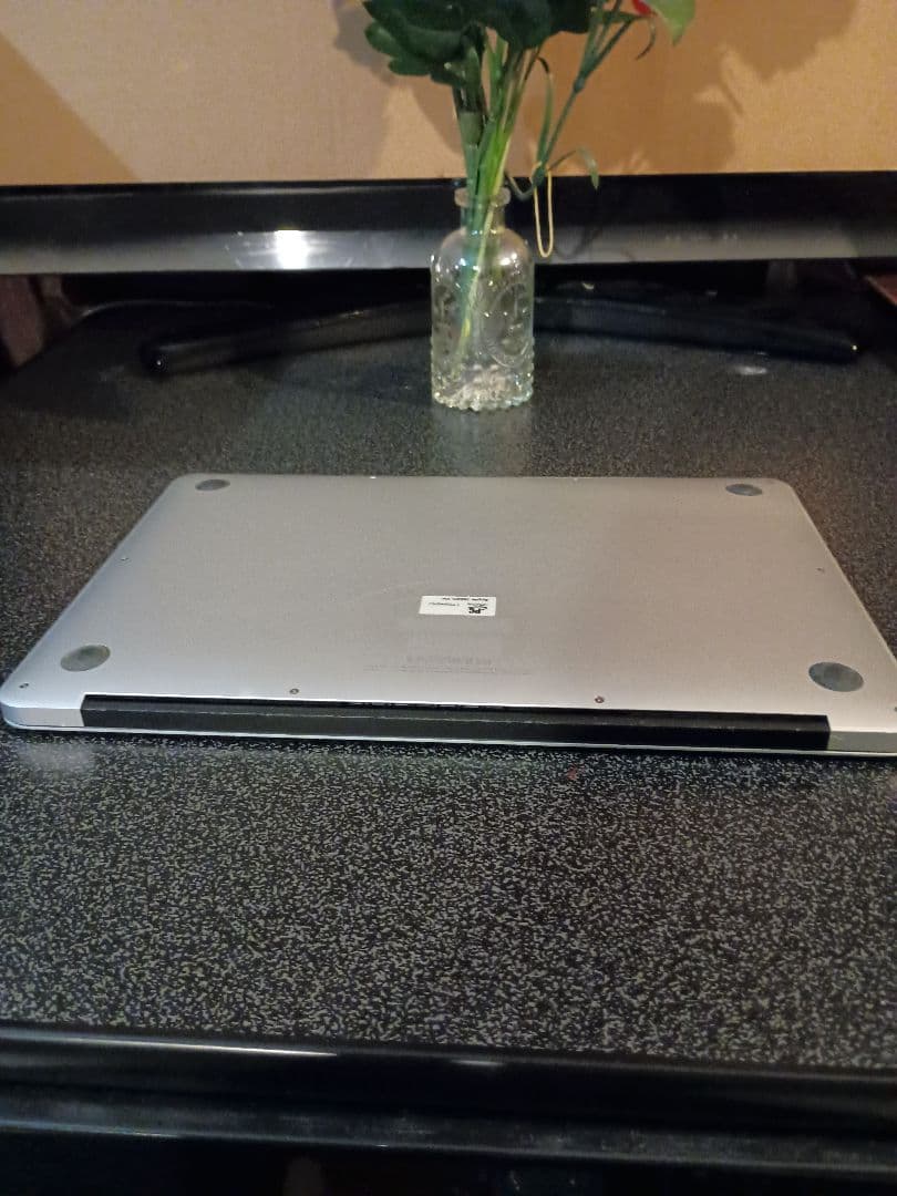 MacBook Air (Early 2015) シルバー 13インチ動作確認済