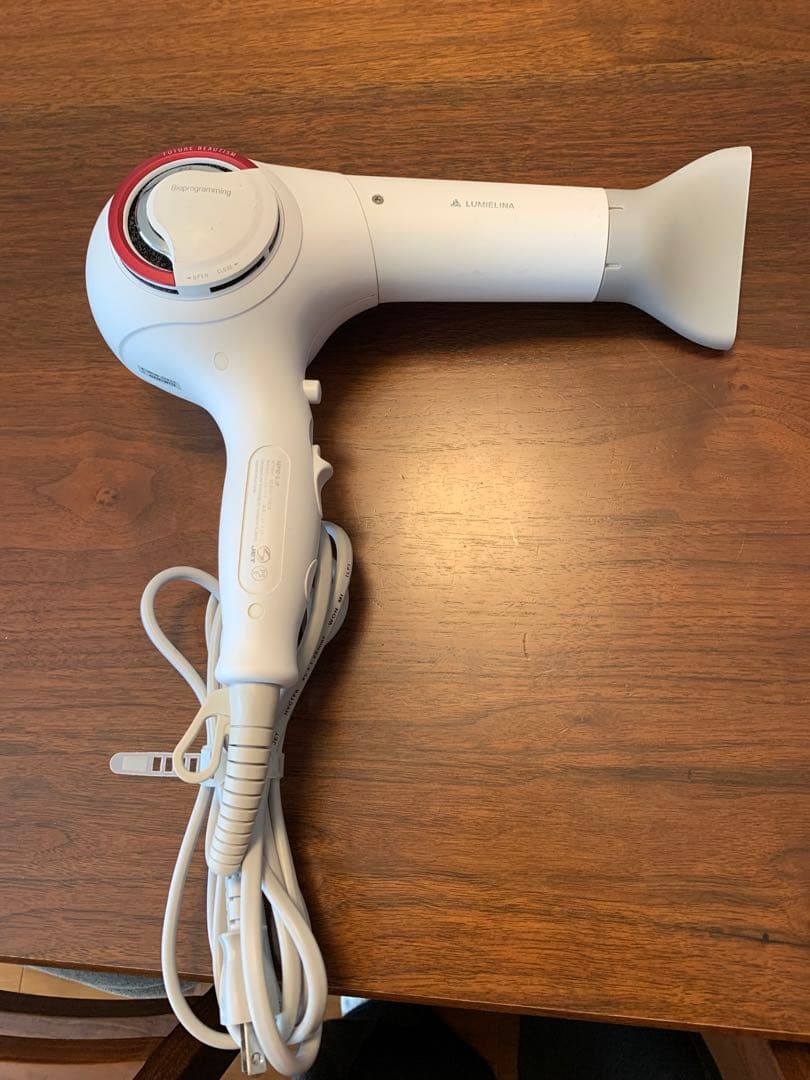 レプロナイザー30D plusホワイト ヘアドライヤーリュミエリーナ