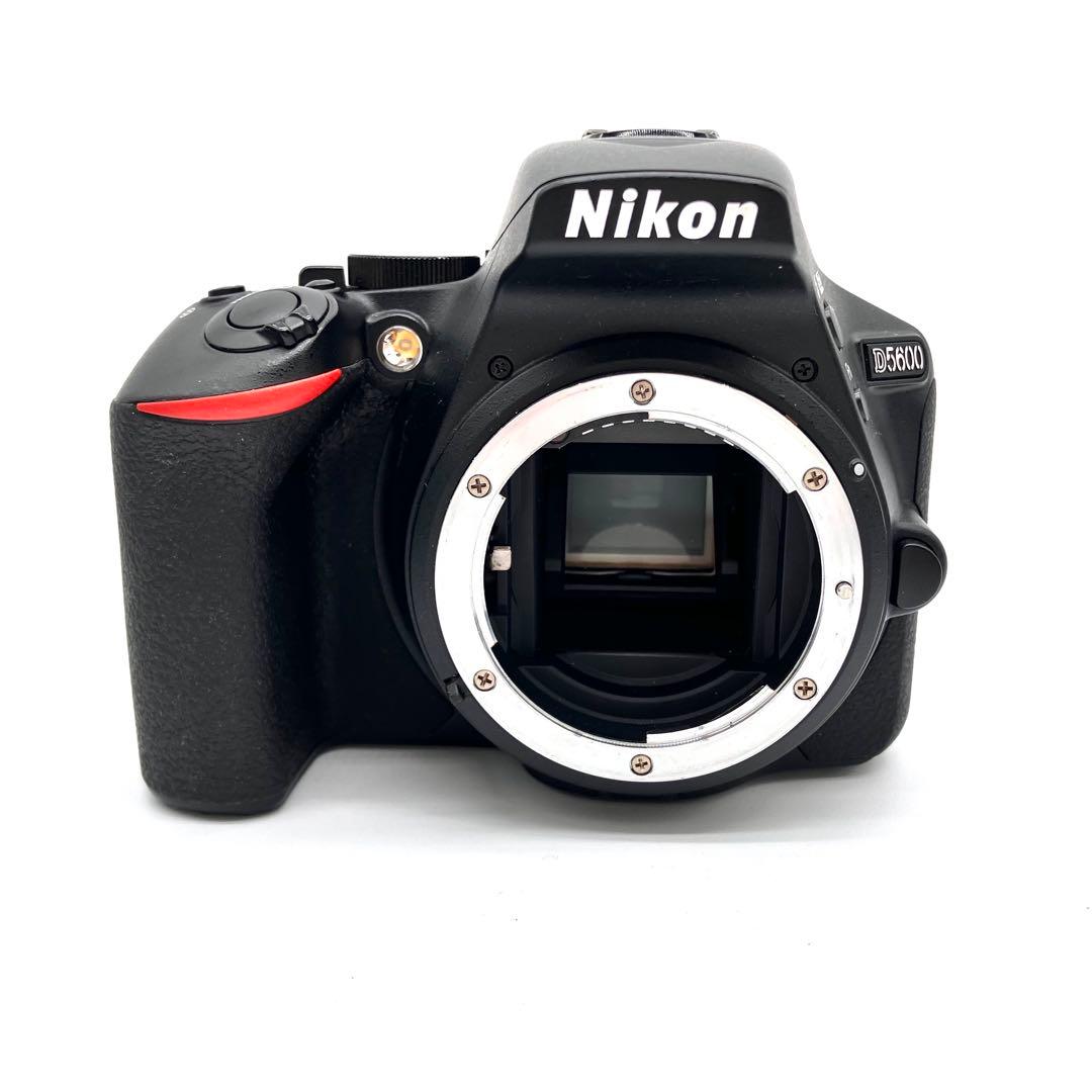 美品　Wi-Fi対応♪ Nikon D5600 望遠ダブルレンズセット