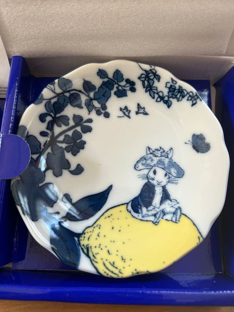 ピーターラビット 小皿、フォーク、ナイフ、マグカップ、タオルセット非売品
